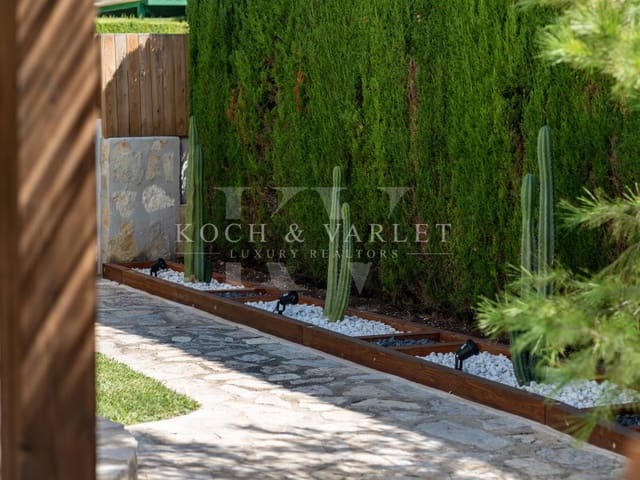 3 bedroom Villa for sale in Oliva Nova, Oliva with pool - € 649,000 (Ref: 8776453)