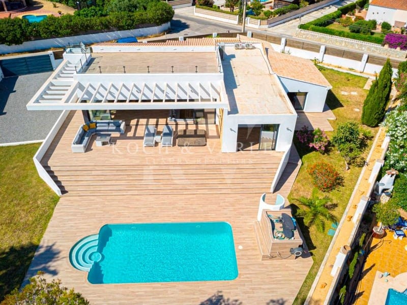 4 soveværelse Villa til salg i Javea / Xabia med swimmingpool - € 1.350.000 (Ref: 8937778)