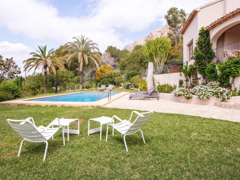 5 soveværelse Villa til salg i Javea / Xabia med swimmingpool garage - € 1.495.000 (Ref: 8954651)