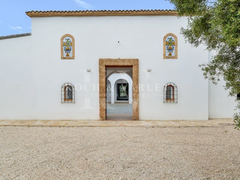 4 soveværelse Villa til salg i Javea / Xabia med swimmingpool garage - € 1.600.000 (Ref: 8968721)