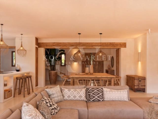 4 makuuhuone Maalaistalo myytävänä paikassa Teulada Pueblo, Teulada-Moraira mukana uima-altaan - 1 795 000 € (Ref: 8999185)