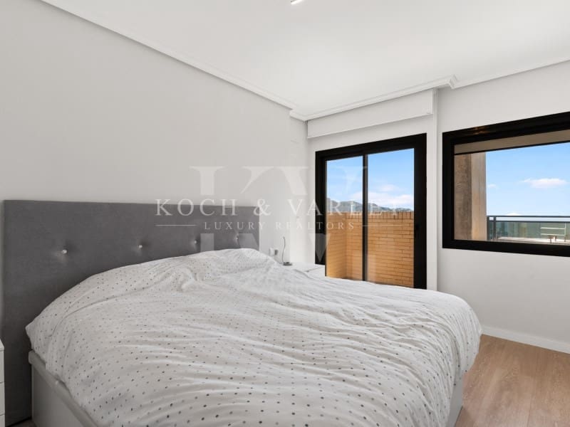 3 soveværelse Lejlighed til salg i Benidorm med swimmingpool garage - € 690.000 (Ref: 9005197)