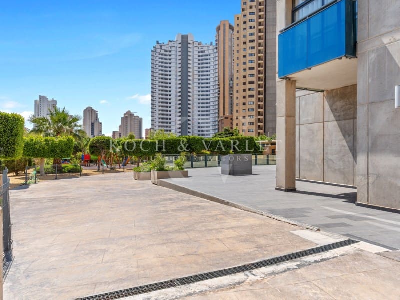 3 soveværelse Lejlighed til salg i Benidorm med swimmingpool garage - € 690.000 (Ref: 9005197)