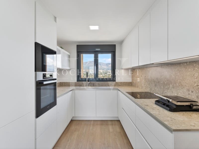 3 soveværelse Lejlighed til salg i Benidorm med swimmingpool garage - € 690.000 (Ref: 9005197)