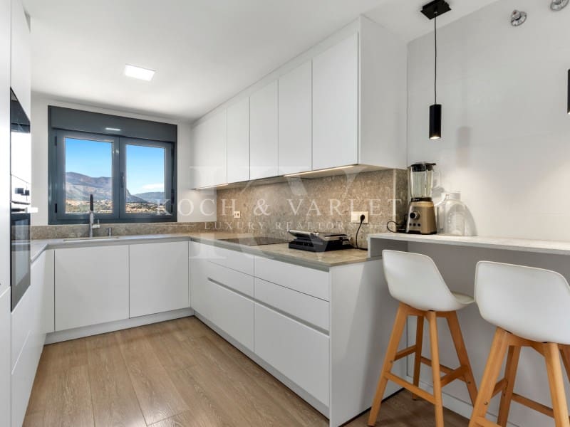 3 soveværelse Lejlighed til salg i Benidorm med swimmingpool garage - € 690.000 (Ref: 9005197)