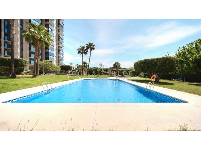 3 soveværelse Lejlighed til salg i Benidorm med swimmingpool garage - € 690.000 (Ref: 9005197)