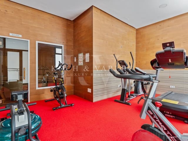 3 bedroom Apartment for sale in Juzgados - Plaza de Toros, Benidorm with pool garage - € 690,000 (Ref: 9005197)