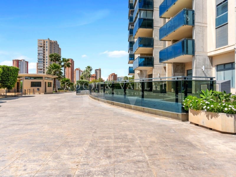 3 soveværelse Lejlighed til salg i Benidorm med swimmingpool garage - € 690.000 (Ref: 9005197)