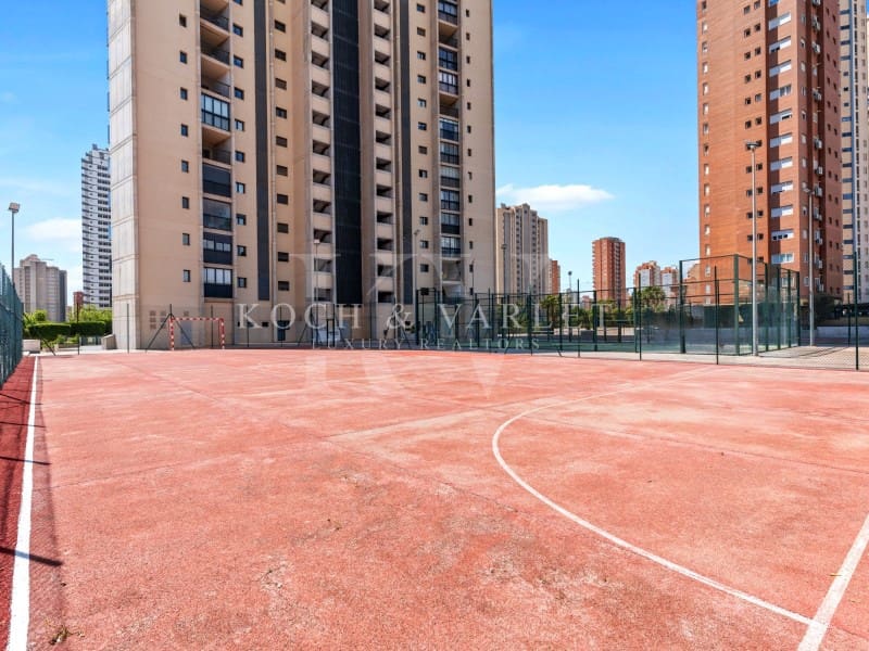 3 soveværelse Lejlighed til salg i Benidorm med swimmingpool garage - € 690.000 (Ref: 9005197)
