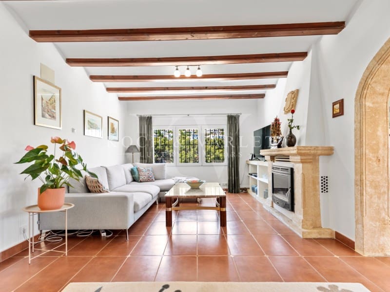 4 soveværelse Villa til salg i Javea / Xabia med swimmingpool - € 1.090.000 (Ref: 9032628)