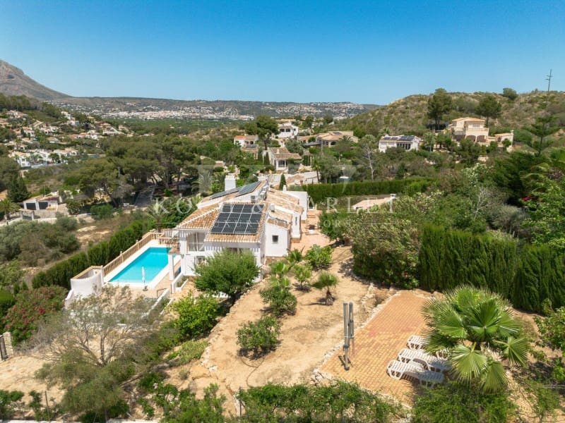 4 soveværelse Villa til salg i Javea / Xabia med swimmingpool - € 1.090.000 (Ref: 9032628)