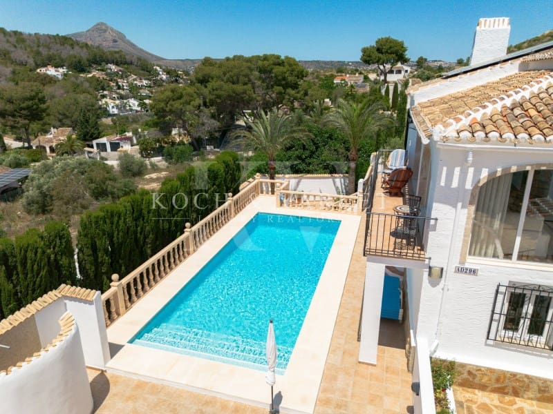 4 soveværelse Villa til salg i Javea / Xabia med swimmingpool - € 1.090.000 (Ref: 9032628)