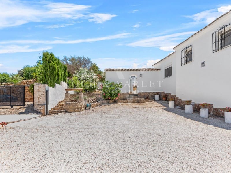 4 soveværelse Villa til salg i Javea / Xabia med swimmingpool - € 750.000 (Ref: 9032629)