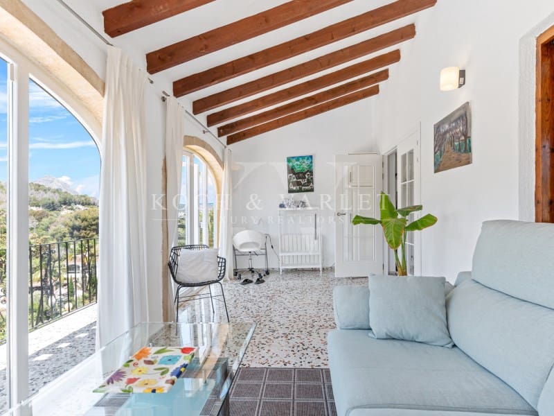 4 soveværelse Villa til salg i Javea / Xabia med swimmingpool - € 750.000 (Ref: 9032629)