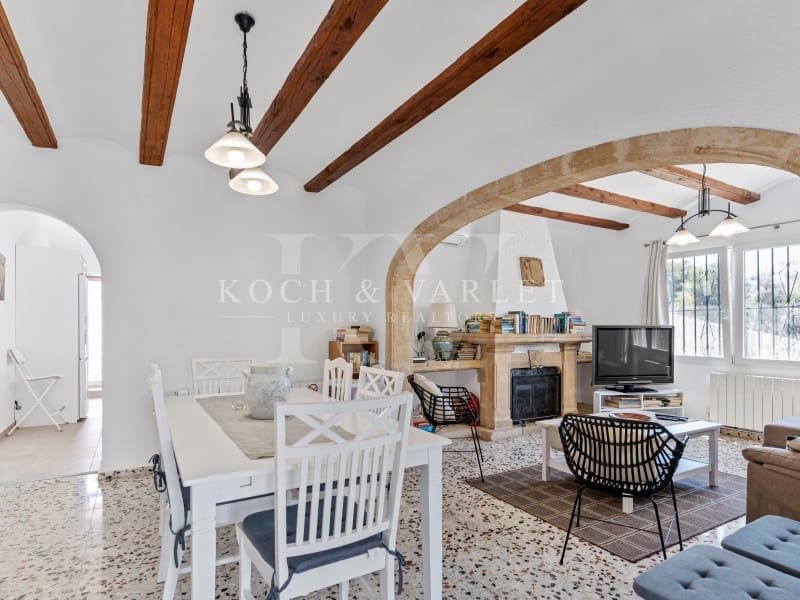 4 soveværelse Villa til salg i Javea / Xabia med swimmingpool - € 750.000 (Ref: 9032629)