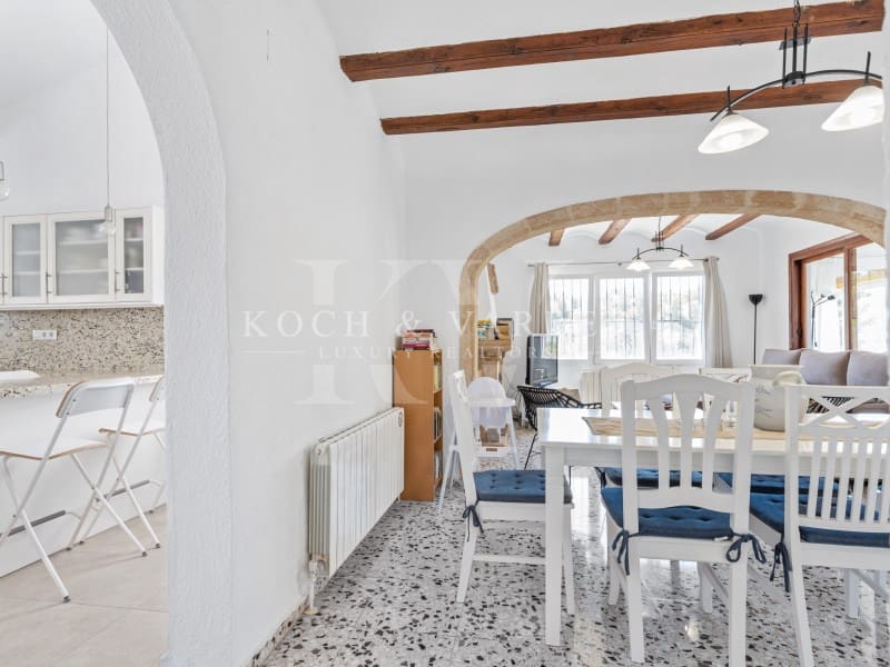 4 soveværelse Villa til salg i Javea / Xabia med swimmingpool - € 750.000 (Ref: 9032629)