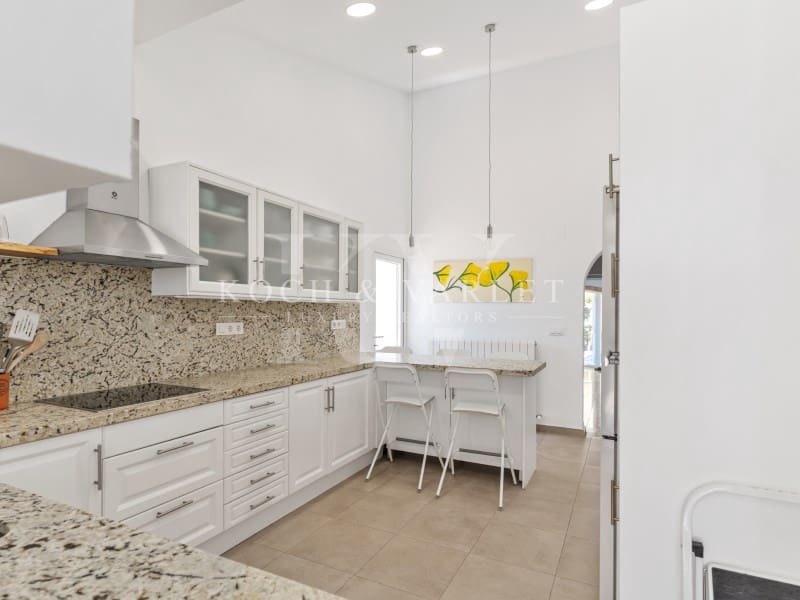 4 soveværelse Villa til salg i Javea / Xabia med swimmingpool - € 750.000 (Ref: 9032629)