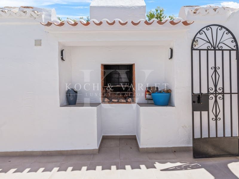 4 soveværelse Villa til salg i Javea / Xabia med swimmingpool - € 750.000 (Ref: 9032629)