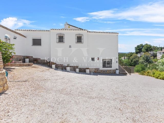 4 slaapkamer Villa te koop in Cap Martí - El Tossalet - Pinomar, Javea / Xàbia met zwembad - € 750.000 (Ref: 9032629)