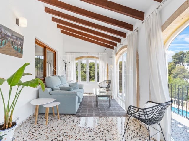 4 slaapkamer Villa te koop in Cap Martí - El Tossalet - Pinomar, Javea / Xàbia met zwembad - € 750.000 (Ref: 9032629)