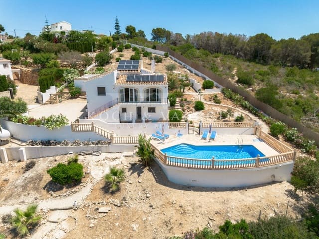 4 slaapkamer Villa te koop in Cap Martí - El Tossalet - Pinomar, Javea / Xàbia met zwembad - € 750.000 (Ref: 9032629)