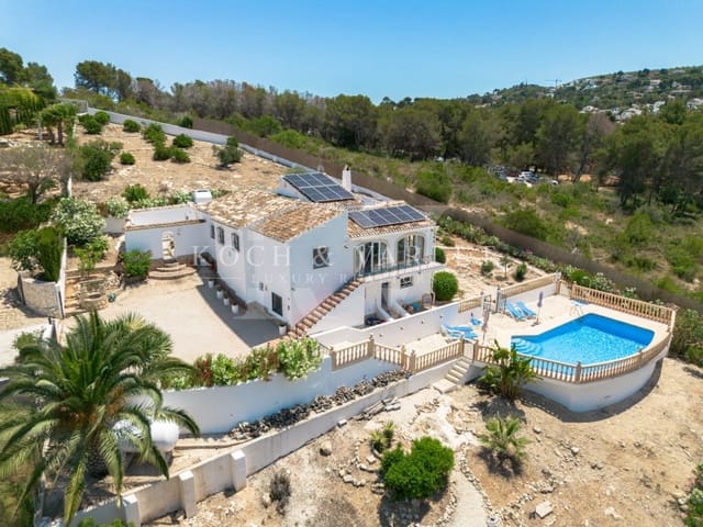 4 slaapkamer Villa te koop in Cap Martí - El Tossalet - Pinomar, Javea / Xàbia met zwembad - € 750.000 (Ref: 9032629)