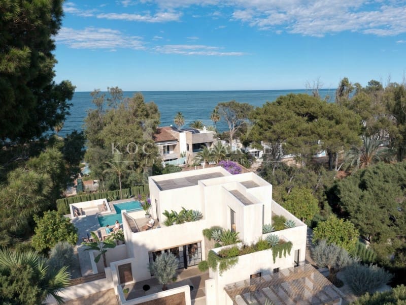 4 soveværelse Villa til salg i Denia med swimmingpool - € 1.890.000 (Ref: 9032630)