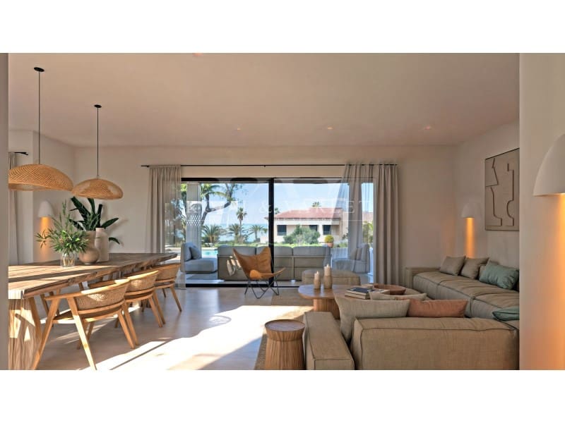 4 soveværelse Villa til salg i Denia med swimmingpool - € 1.890.000 (Ref: 9032630)