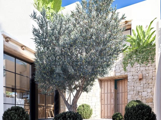 4 bedroom Villa for sale in Las Rotas / Les Rotes, Dénia with pool - € 1,890,000 (Ref: 9032630)