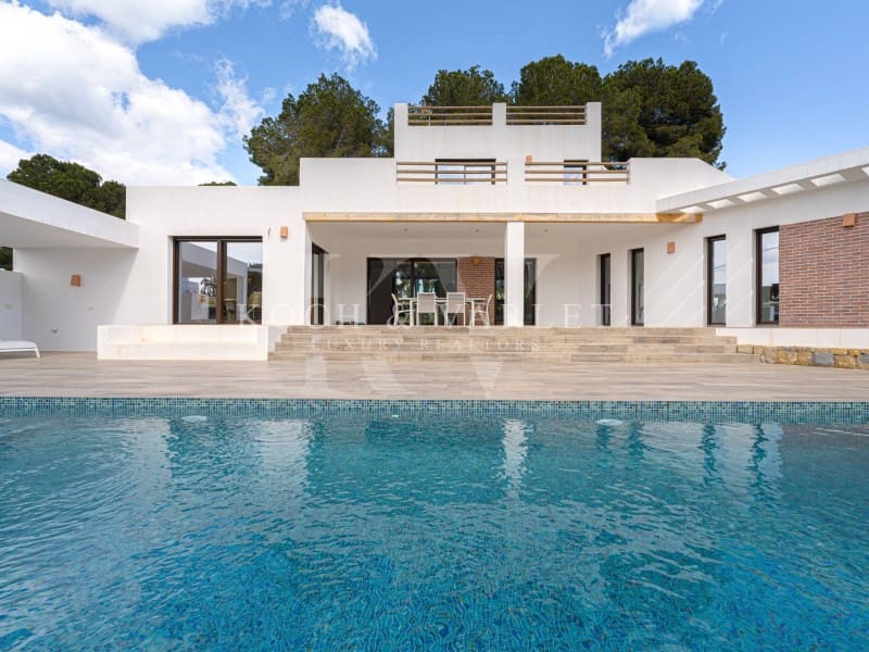 3 soveværelse Villa til salg i Javea / Xabia med swimmingpool - € 1.790.000 (Ref: 9125526)