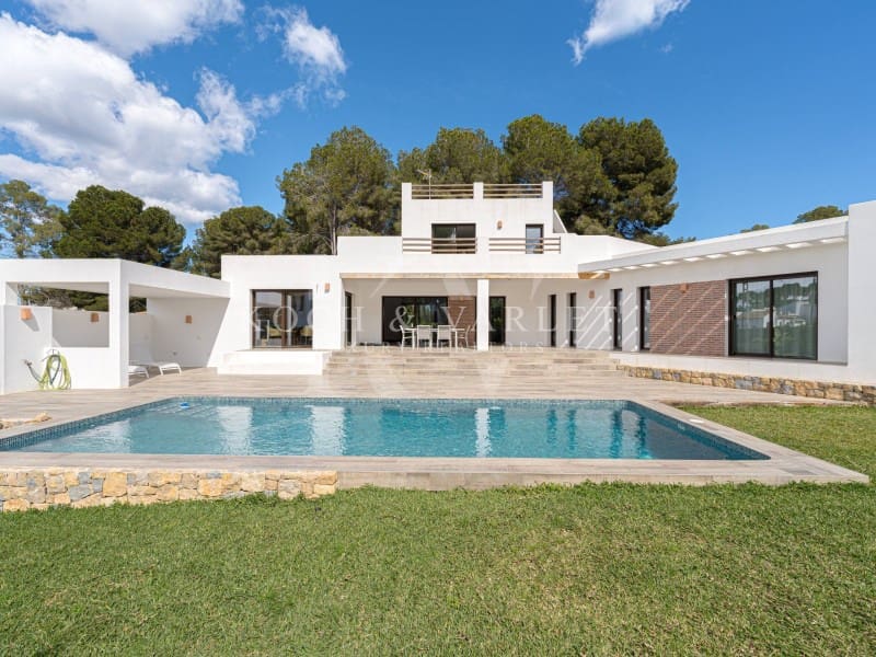 3 soveværelse Villa til salg i Javea / Xabia med swimmingpool - € 1.790.000 (Ref: 9125526)