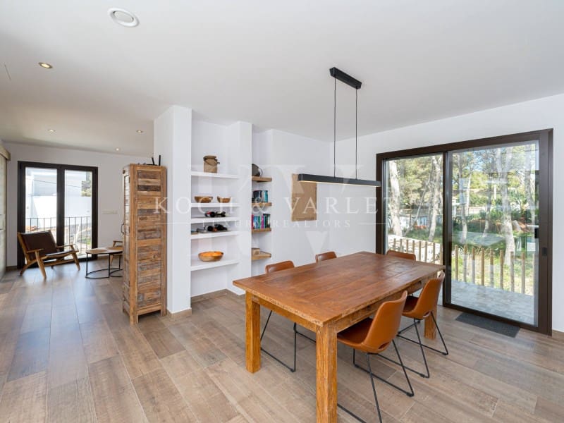 3 soveværelse Villa til salg i Javea / Xabia med swimmingpool - € 1.790.000 (Ref: 9125526)