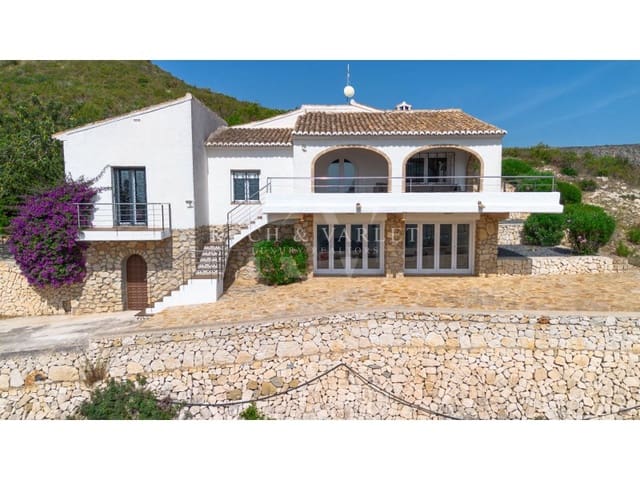 5 bedroom Villa for sale in La Granadella  - Costa Nova, Javea / Xàbia with pool - € 2,625,000 (Ref: 9134605)