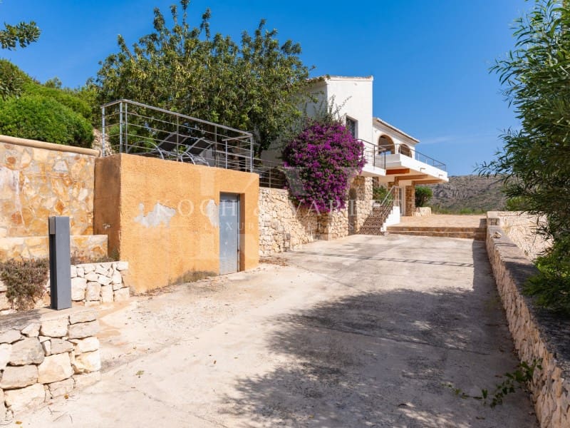5 soveværelse Villa til salg i Javea / Xabia med swimmingpool - € 2.625.000 (Ref: 9134605)