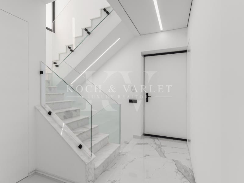 4 soveværelse Villa til salg i Benidorm med swimmingpool - € 2.500.000 (Ref: 9161285)