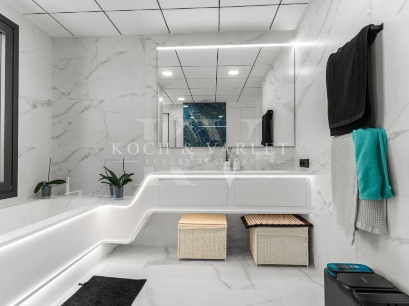 4 soveværelse Villa til salg i Benidorm med swimmingpool - € 2.500.000 (Ref: 9161285)