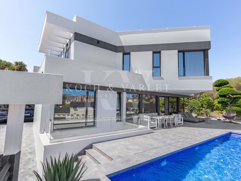 4 soveværelse Villa til salg i Benidorm med swimmingpool - € 2.500.000 (Ref: 9161285)