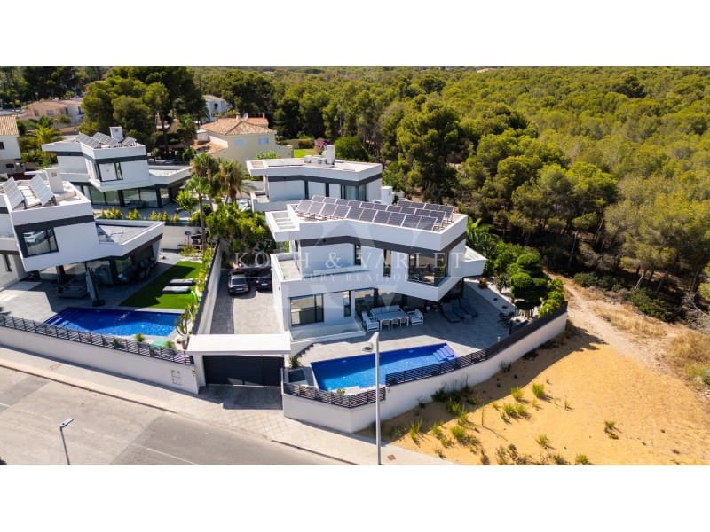 4 soveværelse Villa til salg i Benidorm med swimmingpool - € 2.500.000 (Ref: 9161285)