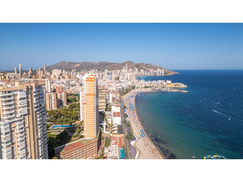 4 soveværelse Villa til salg i Benidorm med swimmingpool - € 2.500.000 (Ref: 9161285)