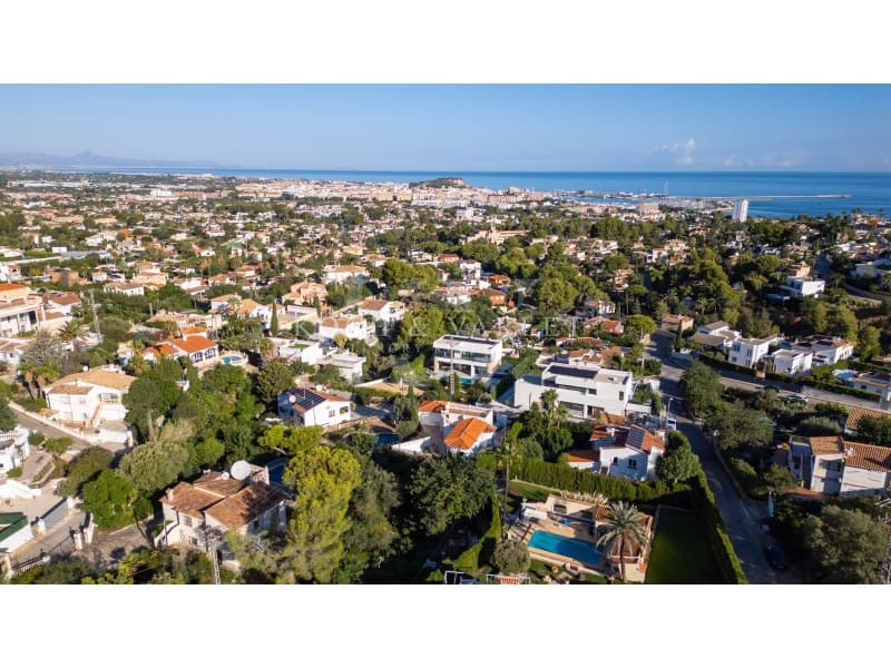 3 Zimmer Villa zu verkaufen in Denia mit Pool - 1.295.000 € (Ref: 9272774)