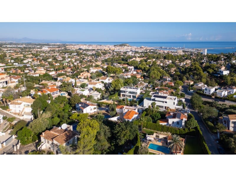 3 Zimmer Villa zu verkaufen in Denia mit Pool - 1.295.000 € (Ref: 9272774)