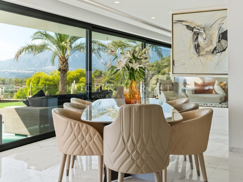 6 bedroom Villa for sale in Altea la Vella with pool garage - € 5,595,000 (Ref: 9330944)