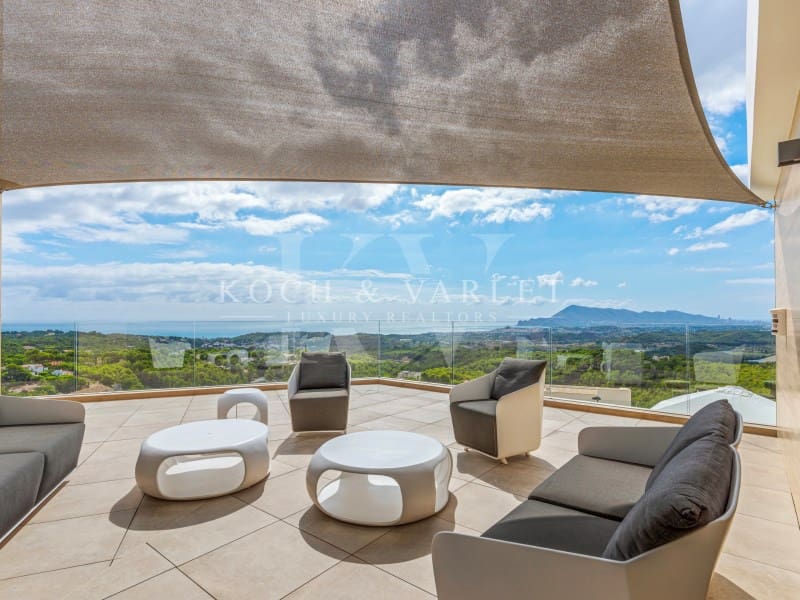 6 bedroom Villa for sale in Altea la Vella with pool garage - € 5,595,000 (Ref: 9330944)