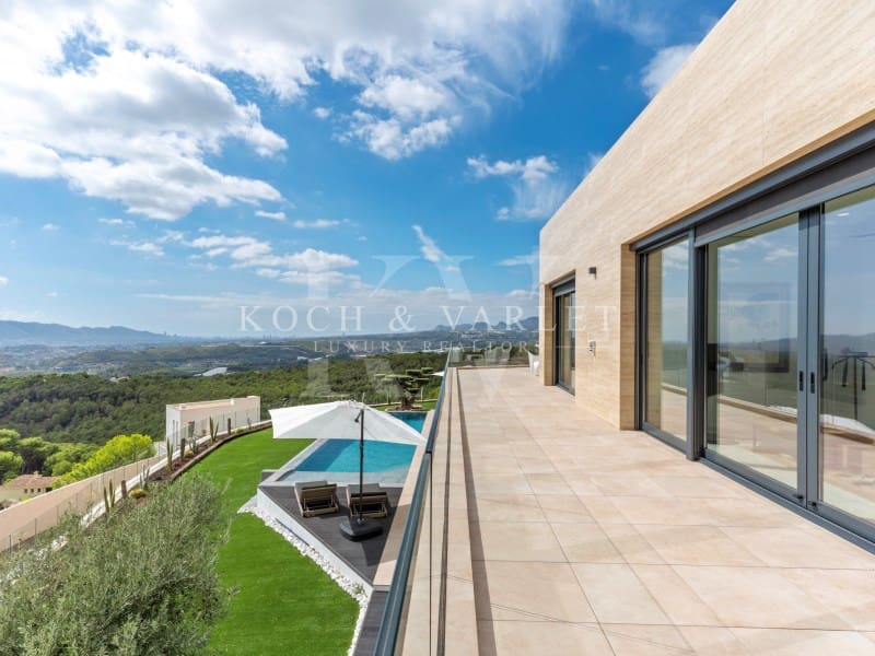 6 bedroom Villa for sale in Altea la Vella with pool garage - € 5,595,000 (Ref: 9330944)