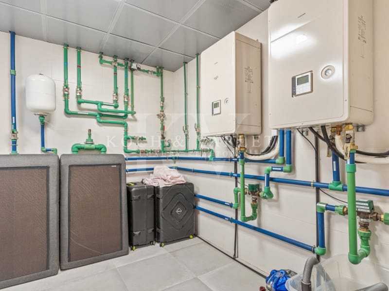 6 bedroom Villa for sale in Altea la Vella with pool garage - € 5,595,000 (Ref: 9330944)