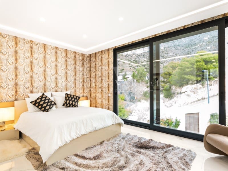 6 bedroom Villa for sale in Altea la Vella with pool garage - € 5,595,000 (Ref: 9330944)