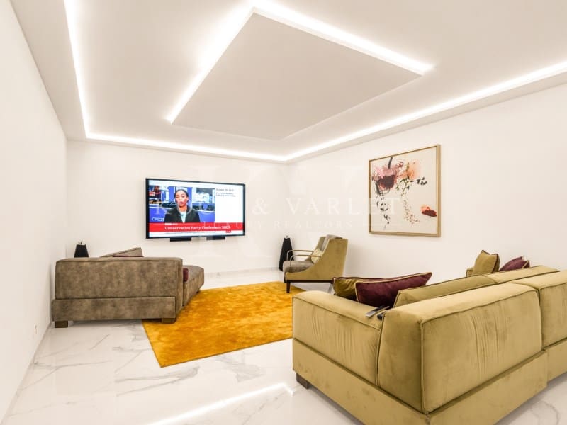 6 bedroom Villa for sale in Altea la Vella with pool garage - € 5,595,000 (Ref: 9330944)