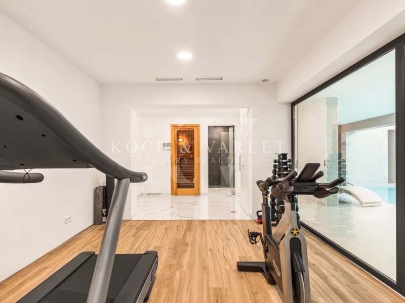 6 bedroom Villa for sale in Altea la Vella with pool garage - € 5,595,000 (Ref: 9330944)