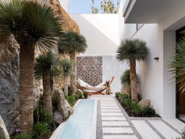 5 bedroom Villa for sale in Partida Tosal - Zona del Castellans, Javea / Xàbia with pool - € 3,550,000 (Ref: 9359833)