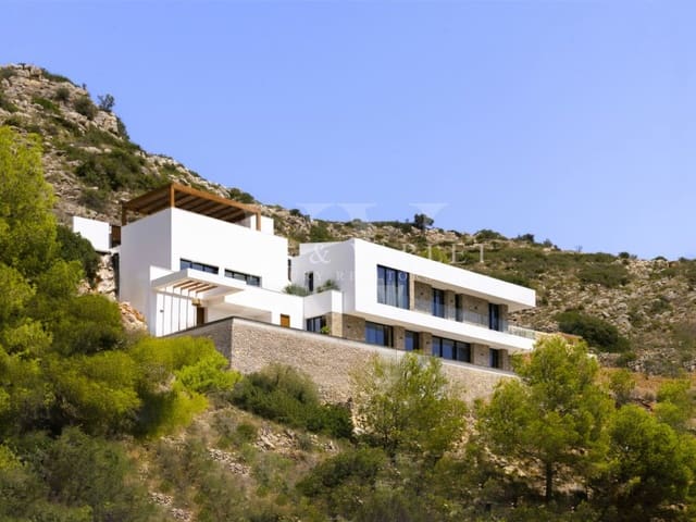 5 bedroom Villa for sale in Partida Tosal - Zona del Castellans, Javea / Xàbia with pool - € 3,550,000 (Ref: 9359833)